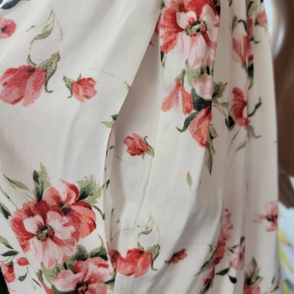 BOG Collective Red and White Floral Maxi Dress Size S NWT - Picture 6 of 12